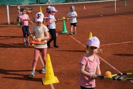 Kindertennis begeistert Kids